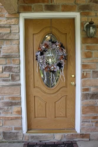Haunted Hill Farm Gothic Skull Wreath Halloween Decor