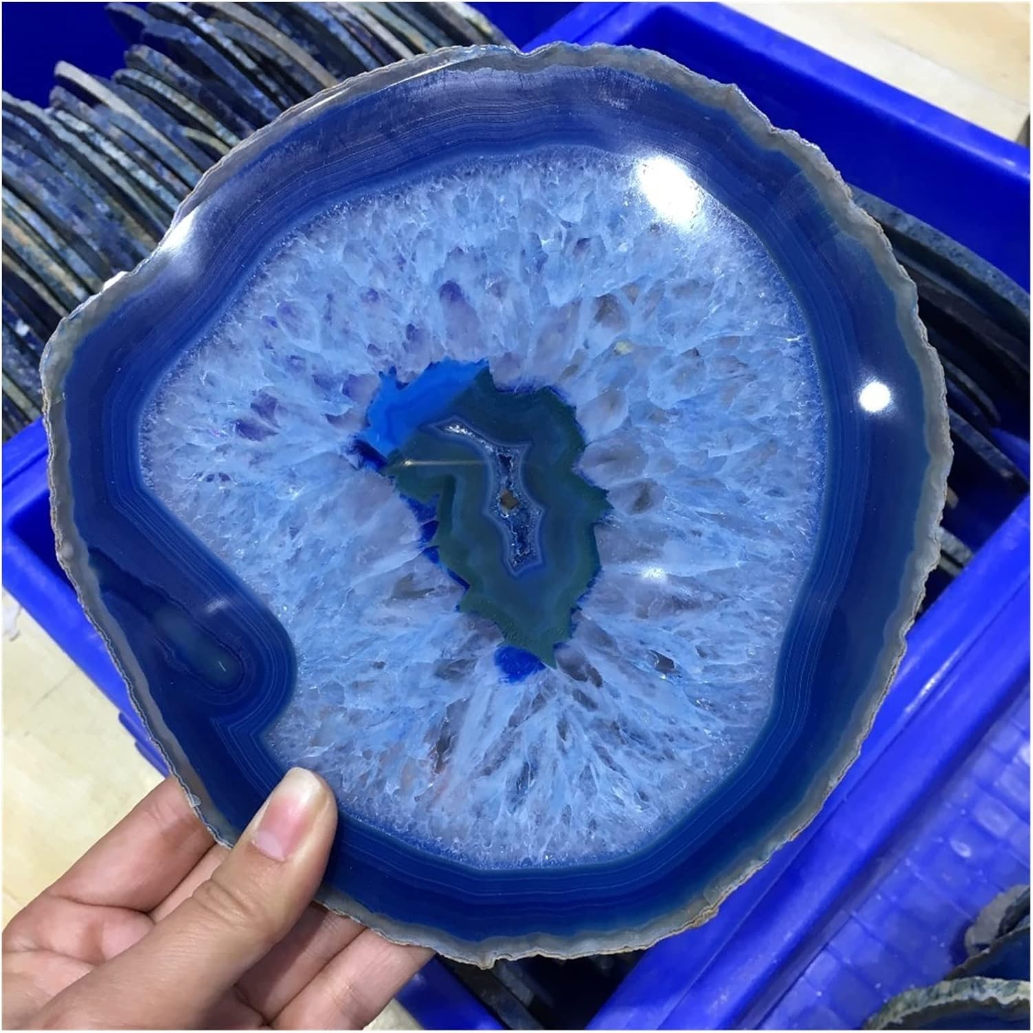 150mm Blue Agate Slice for Indoor Fountain Decoration