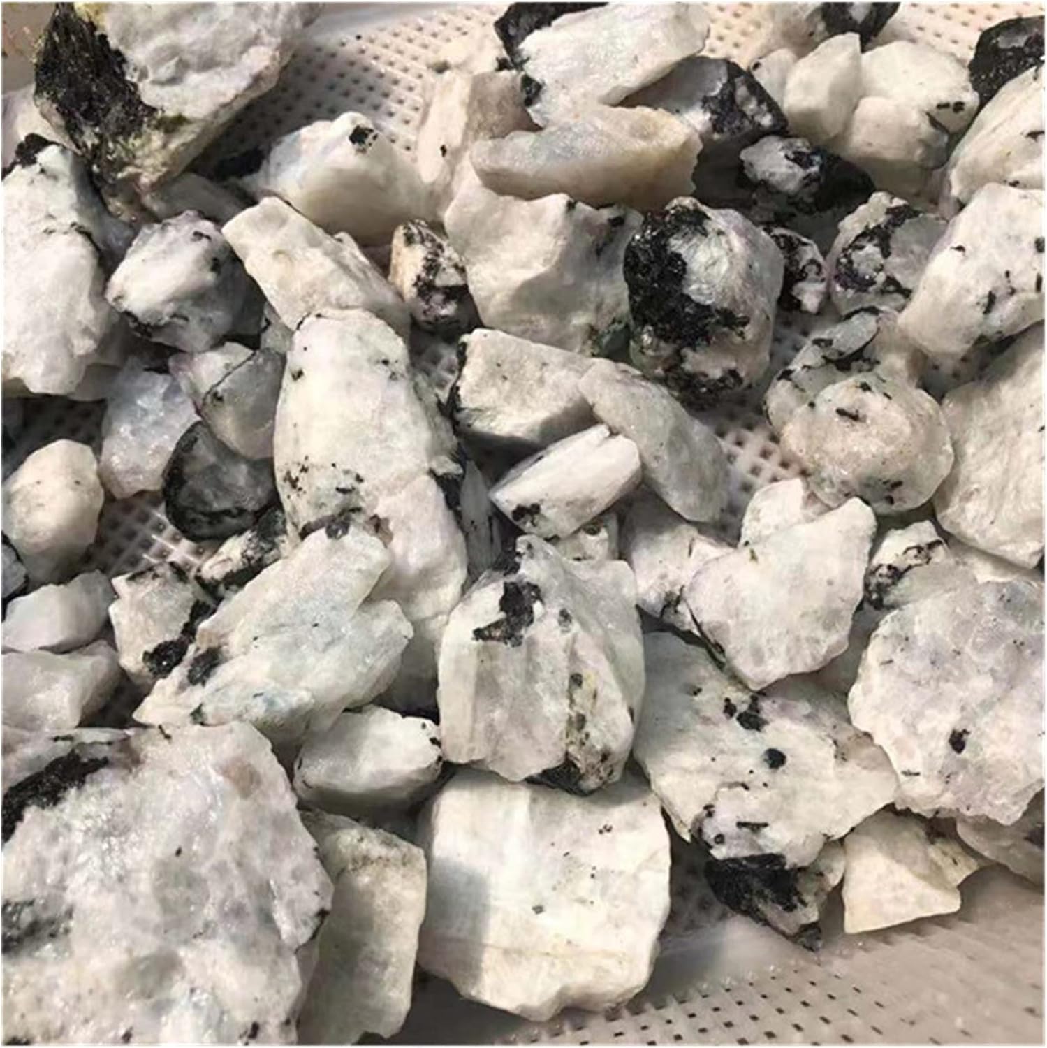 FIDEMM Natural Crystal Rainbow Moonstone Healing Stones 100g