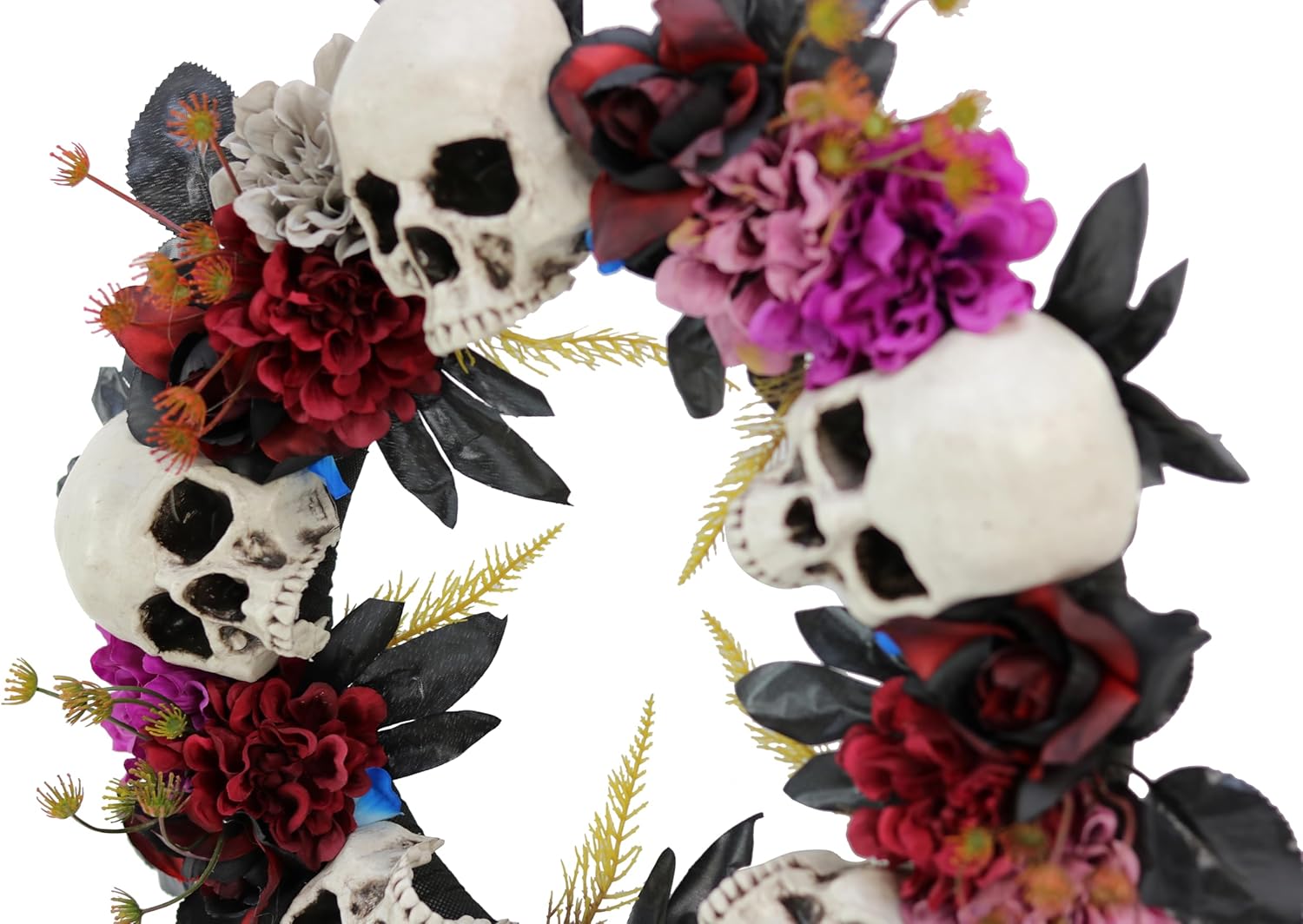 Haunted Hill Farm 24-Inch Halloween Wreath with Skulls and Vines