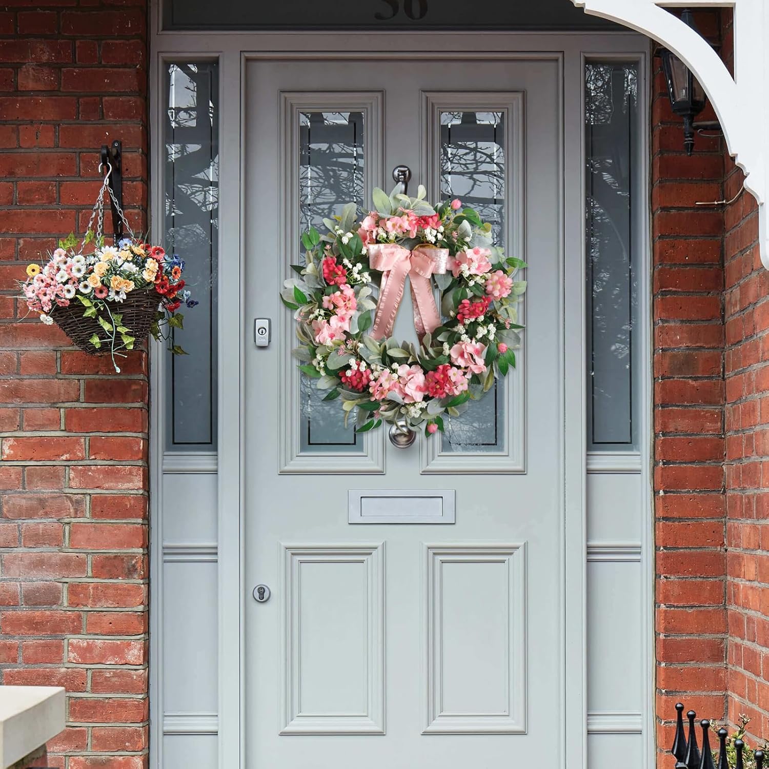 22 Inch Summer Wreath with Hydrangea and Lambs Leaves