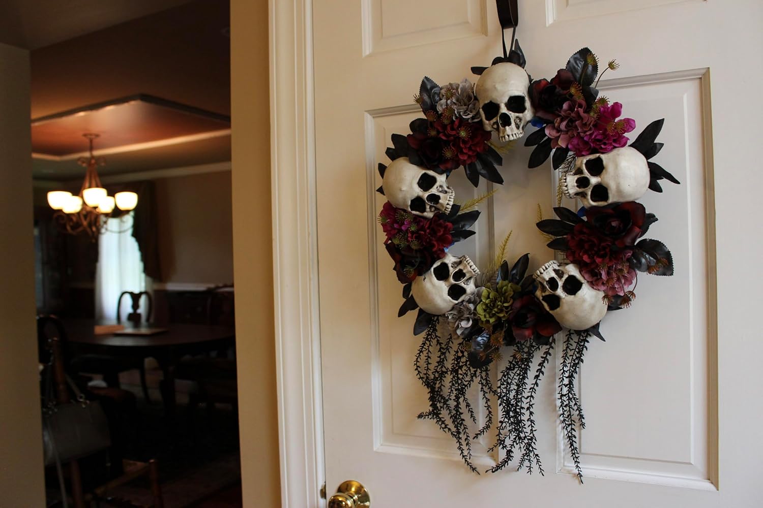 Haunted Hill Farm 24-Inch Halloween Wreath with Skulls and Vines