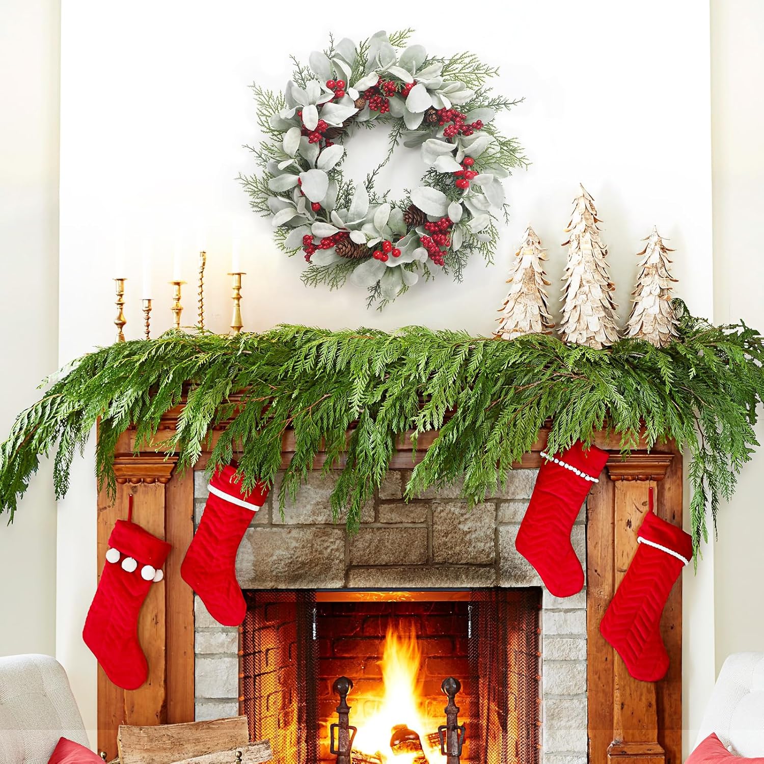 Kmise 19 Inch Artificial Christmas Wreath with Red Berries and Pinecones