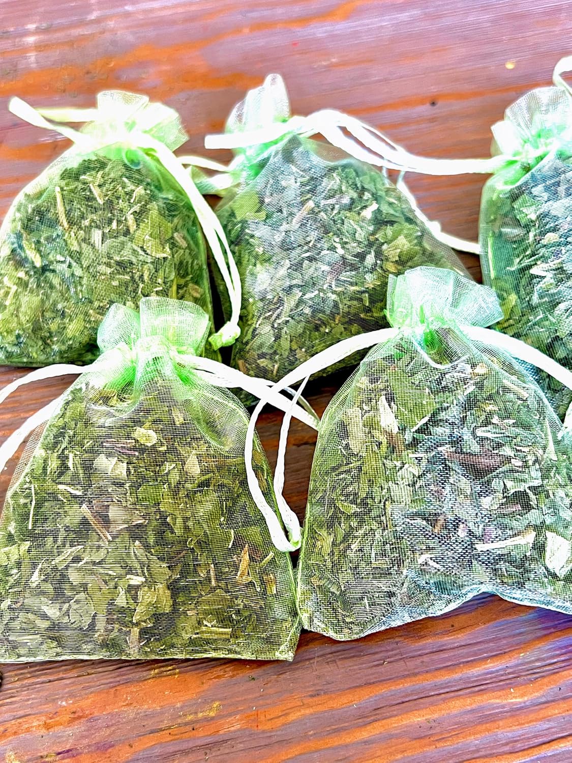 12 Mint Sachets with USA Fresh Scent